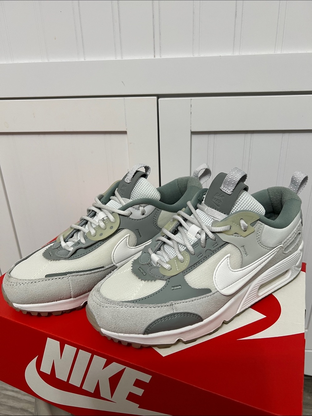 Nike White & Light Grey Air Max 90 Futura